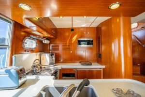 N43 Daphne Interior 9