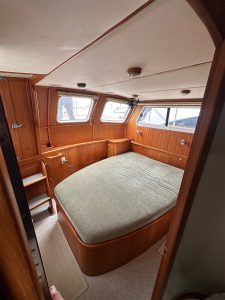 PSC 38T Jade Interior 12
