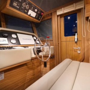 N41 seafarer wheelhouse 1