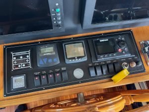 54) PH Ctr Console